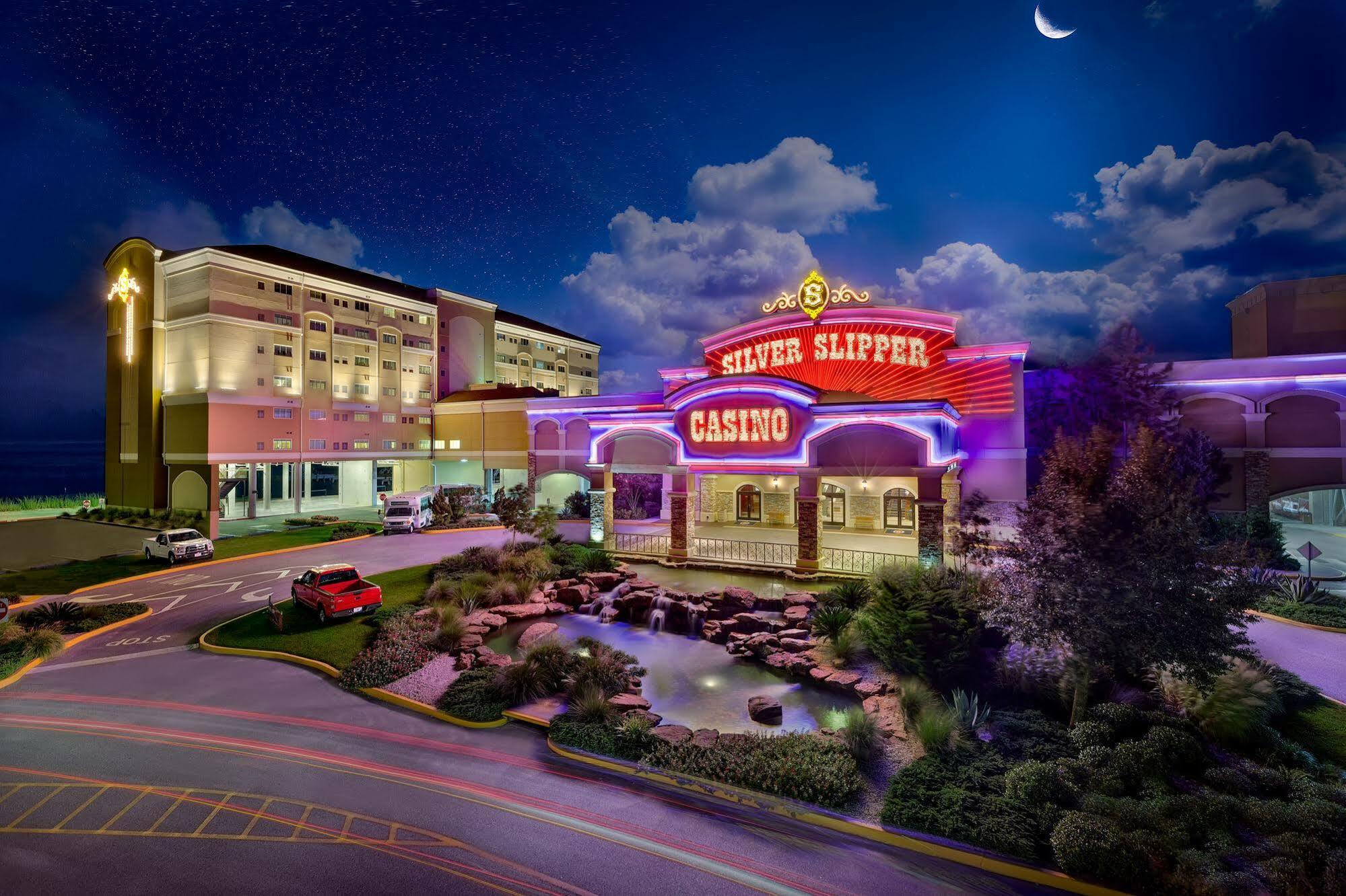 Silver Slipper Casino Hotel (Adults Only) Bay St. Louis Exteriör bild